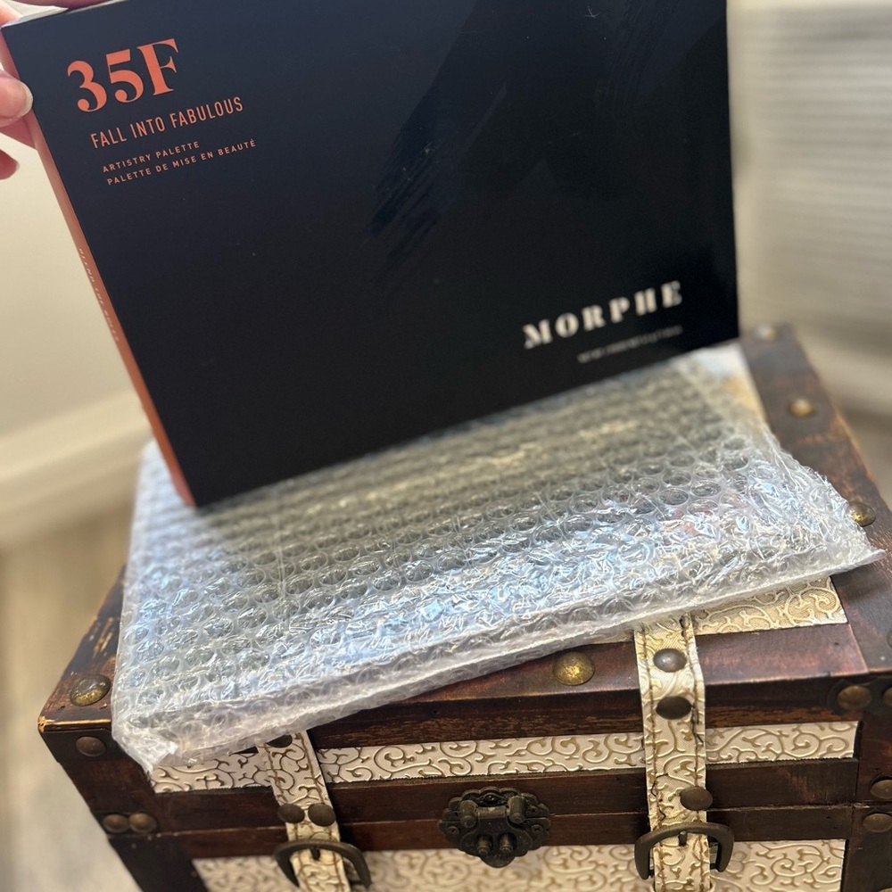 Morphe Radiant Warmth Eyeshadow Palette - Picture 6 of 6